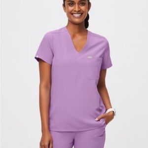 FIGS Scrub SET Catarina Top & Kade Cargo Pants Size Small EUC Lilac Dawn